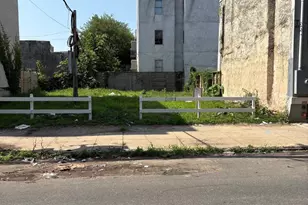 1818 W Montgomery Ave, Philadelphia, PA 19121 - Photo 1