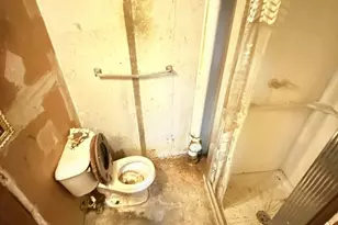 1610 E Walnut Ln, Philadelphia, PA 19138 - Photo 22