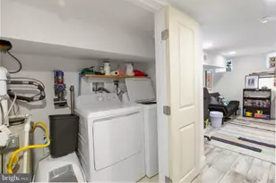 2322 Wilder St, Philadelphia, PA 19146 - Photo 32