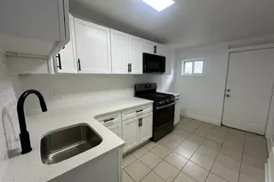 2025 N Lawrence St, Philadelphia, PA 19122 - Photo 8