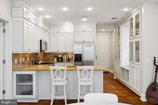 915 Clinton St, Philadelphia, PA 19107 - Photo 10