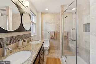 1210 Addison Walkway St, Philadelphia, PA 19147 - Photo 30