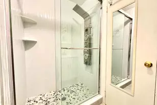 1707 Spruce St, Philadelphia, PA 19103 - Photo 6