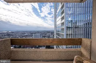 1326 Spruce St, Philadelphia, PA 19107 - Photo 18