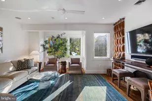 1929 Fitzwater St, Philadelphia, PA 19146 - Photo 12