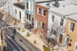 2207 E Albert St, Philadelphia, PA 19125 - Photo 4