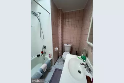 422 W Annsbury Street, Philadelphia, PA 19140 - Photo 18