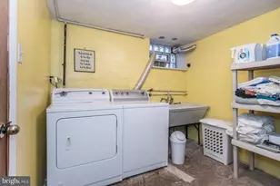 4607 Aubrey Ave, Philadelphia, PA 19114 - Photo 62