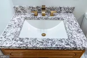 5208 Glenloch St, Philadelphia, PA 19124 - Photo 22