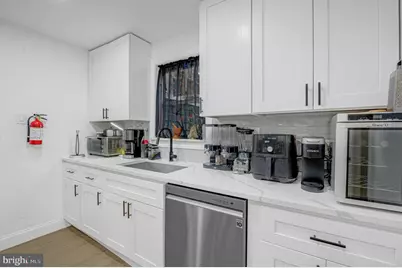 623 Fitzgerald Street, Philadelphia, PA 19148 - Photo 12