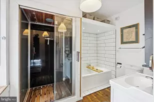 105 W Oxford St, Philadelphia, PA 19122 - Photo 16