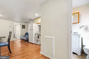 788 S 2nd St, Philadelphia, PA 19147 - Photo 2