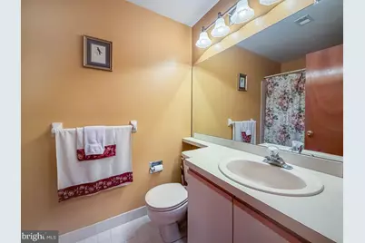 72203 Delaire Landing Road #203, Philadelphia, PA 19114 - Photo 20