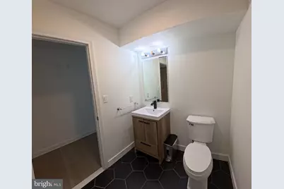 901 N Penn Street #R1303, Philadelphia, PA 19123 - Photo 4