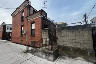 101 Tree St, Philadelphia, PA 19148 - Photo 2