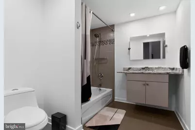 343 N Front Street #B, Philadelphia, PA 19106 - Photo 18