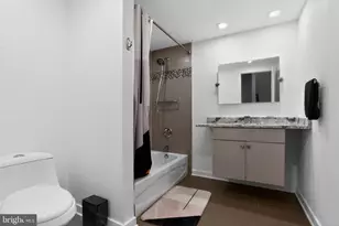 343 N Front St, Philadelphia, PA 19106 - Photo 18