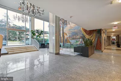 604 S Washington Square #1806, Philadelphia, PA 19106 - Photo 2