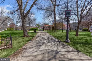 1701 S 4th St, Philadelphia, PA 19148 - Photo 30