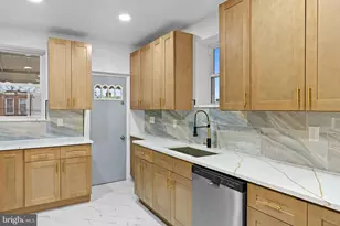 7331 E Walnut Ln, Philadelphia, PA 19138 - Photo 14