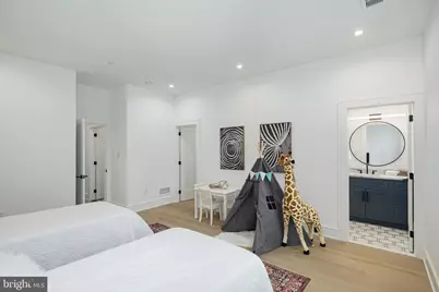 2324 Sansom Street, Philadelphia, PA 19103 - Photo 44