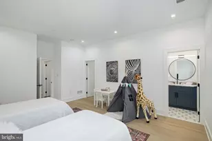 2324 Sansom St, Philadelphia, PA 19103 - Photo 44