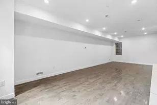 1945 N 7th St, Philadelphia, PA 19122 - Photo 12