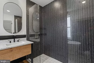 2530 W Girard Avenue, Philadelphia, PA 19130 - Photo 16