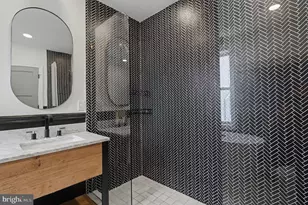 2530 W Girard Ave, Philadelphia, PA 19130 - Photo 16