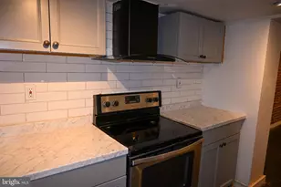 2058 E York St, Philadelphia, PA 19125 - Photo 10