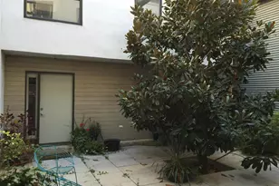 956 N 8th St, Philadelphia, PA 19123 - Photo 12