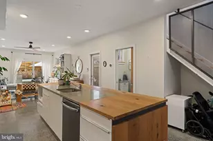 2332 E Fletcher St, Philadelphia, PA 19125 - Photo 10