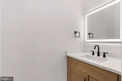 2429 Hartranft Street, Philadelphia, PA 19145 - Photo 26