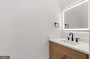 2429 Hartranft St, Philadelphia, PA 19145 - Photo 26