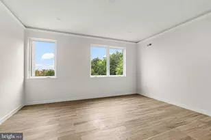 2429 Hartranft St, Philadelphia, PA 19145 - Photo 10