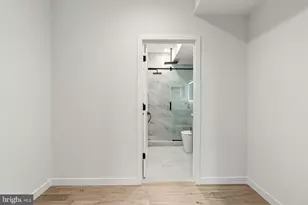 2429 Hartranft St, Philadelphia, PA 19145 - Photo 6