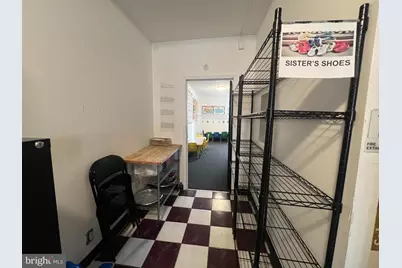 6106 Lansdowne Avenue, Philadelphia, PA 19151 - Photo 16