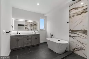 2427 Hartranft St, Philadelphia, PA 19145 - Photo 22
