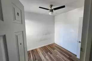 2043 S Aikens St, Philadelphia, PA 19142 - Photo 16