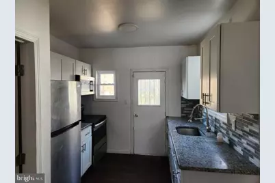 2043 S Aikens Street, Philadelphia, PA 19142 - Photo 6