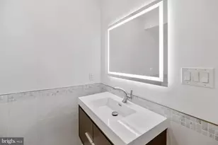 811 Kimball St, Philadelphia, PA 19147 - Photo 22