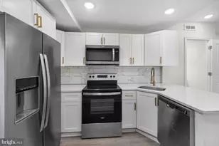 1526 S Opal St, Philadelphia, PA 19146 - Photo 2