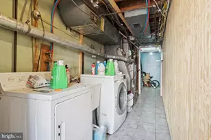 213 E Claremont Rd, Philadelphia, PA 19120 - Photo 24