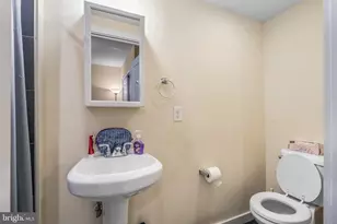 1724 Monument St, Philadelphia, PA 19121 - Photo 20