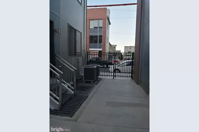 615 N 10th Street #A-1, Philadelphia, PA 19123 - Photo 8