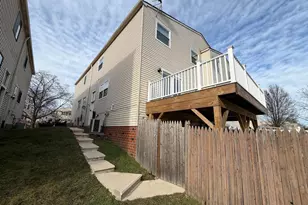 1515 Marcy Pl, Philadelphia, PA 19115 - Photo 2