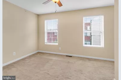 909 N 19th Street #B, Philadelphia, PA 19130 - Photo 10