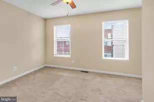 909 N 19th St, Philadelphia, PA 19130 - Photo 10