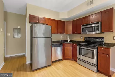 909 N 19th Street #B, Philadelphia, PA 19130 - Photo 20