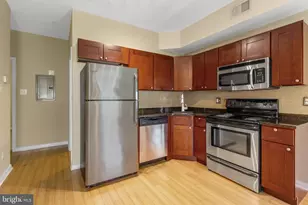 909 N 19th St, Philadelphia, PA 19130 - Photo 20